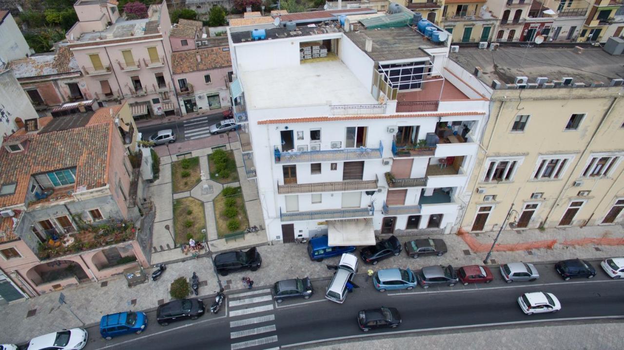 Appartement A due passi... à Giardini-Naxos Extérieur photo