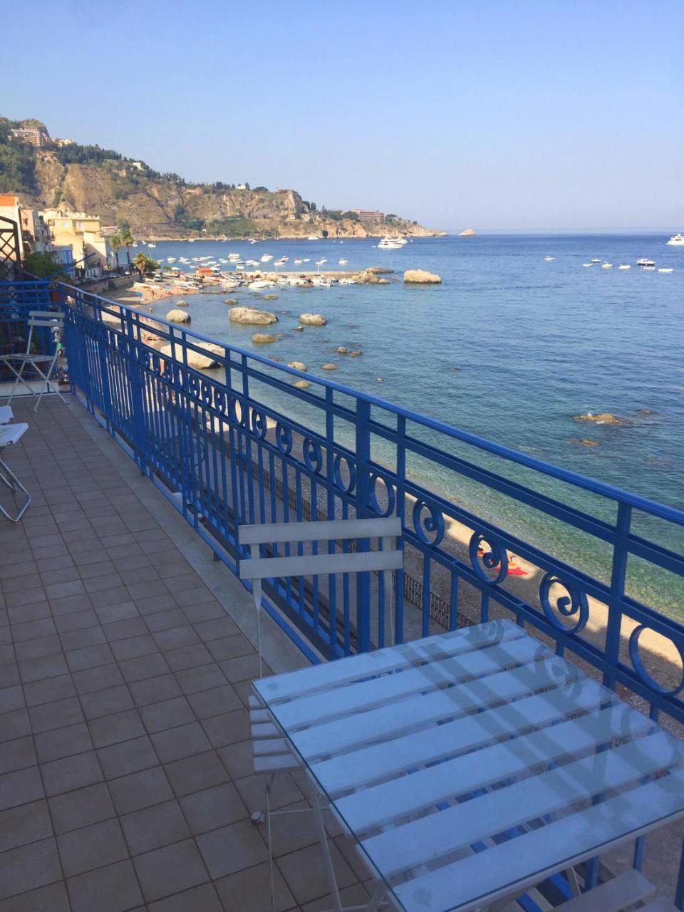 Appartement A due passi... à Giardini-Naxos Extérieur photo